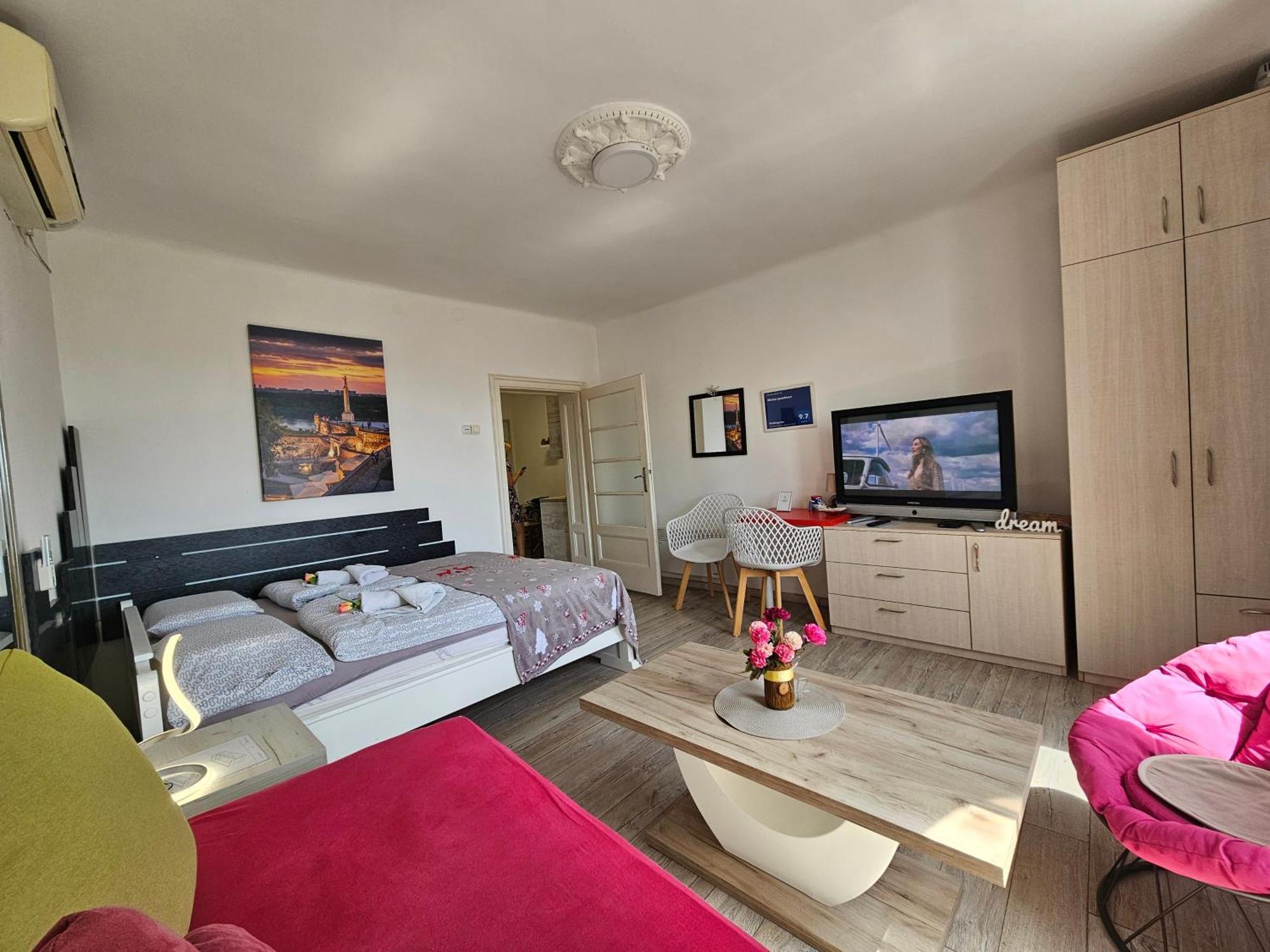 Matea Apartman Belgrade Luaran gambar